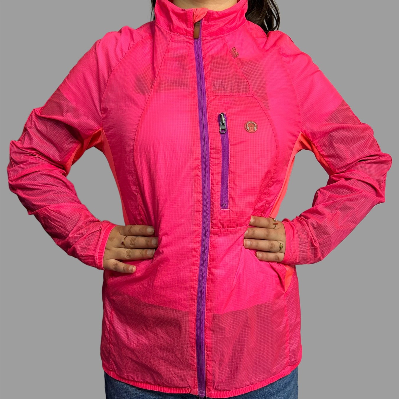 Cortaviento Deportivo Crane Mujer – Fucsia Neón